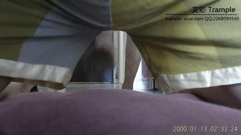 银行职员裆下美脚颜面脚责控