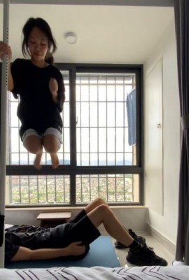 四小主第一次的踩踏体验