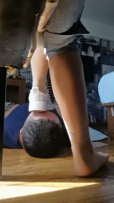 【奶欲】惩罚迟到狗当坐垫 bf18077