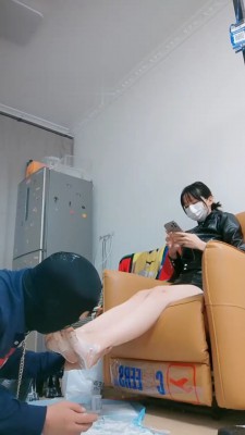【美学】长靴踩酸奶喂食贱奴 bf21425