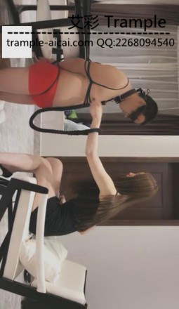 vivi女王捆绑超狠鞭挞