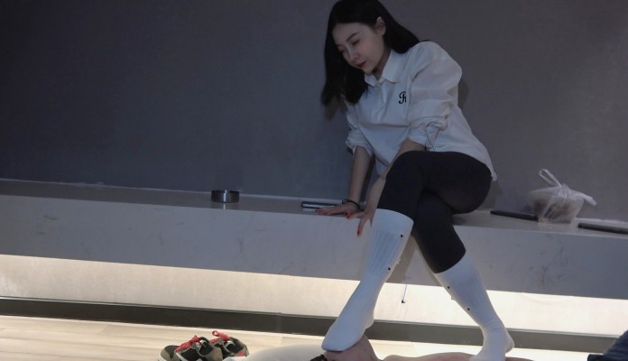 【彼岸花】毯子的福利酸臭白袜 YC-230127-6