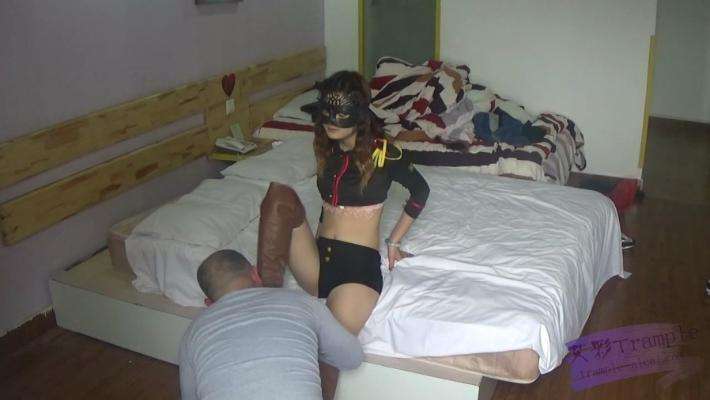 跆拳道美女揉虐不老实的奴