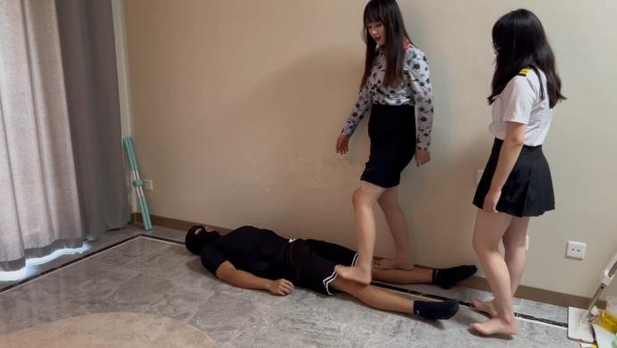 珂玥空姐双人踩踏