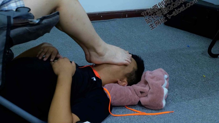 【第5风格】玩王者荣耀也不忘拿我当脚垫 YC-221231-7