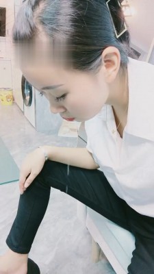 【小小小魔女】卑微房东求 bf19382