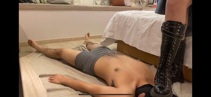 【奈奈生】马丁靴暴踩全身