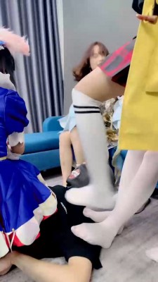 【狗哥】精彩!超多素人学生S群调群虐 bf21408