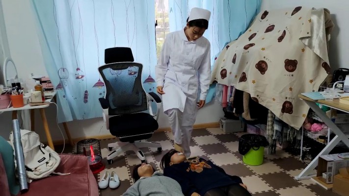 【00后蕬小乃】鞭策两个女M YC-220301