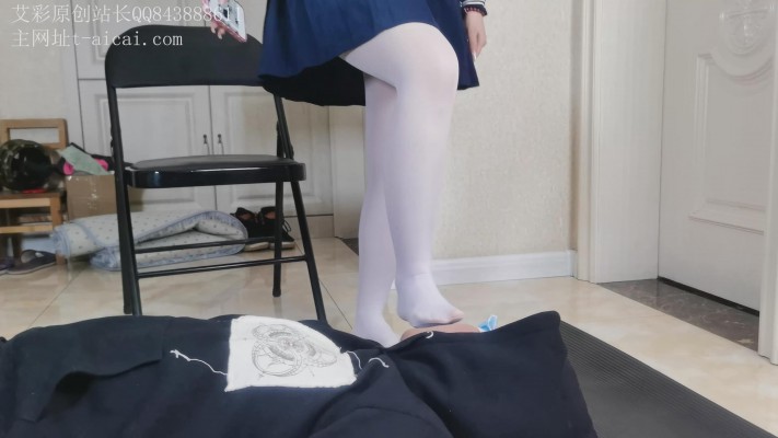 JK模特脚耳光舔脚 YC-221115-3