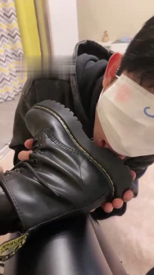 【礼礼大人】人体鞋底清理器 bf21876_HD绳艺资源