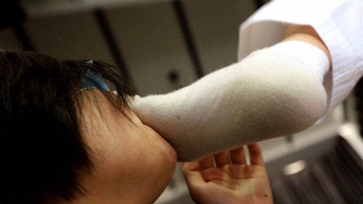 【惑心】跆拳道美女臭脚要狗命