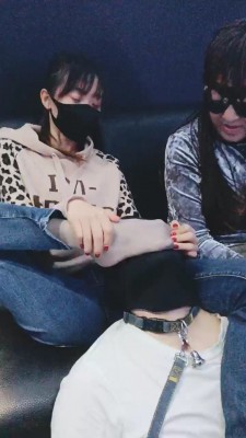 【美娜格格】3素人女王KTv群调群虐 bf23295