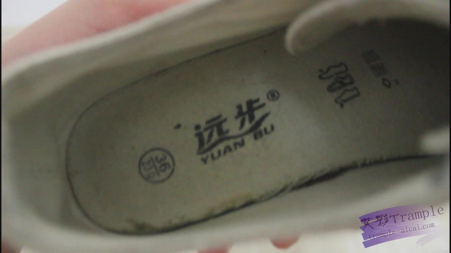 第一视角羞辱-贱货踩废你碾碎的狗爪子(面包片)