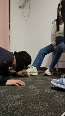 【文文文】舔素人小姐姐的脏鞋 bf22134_HD绳艺资源