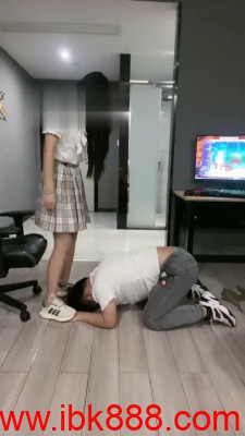 【奈奈生】JK小姐姐羞辱虐打狗 bf18133_HD绳艺资源