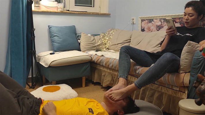 鹿梦兮跳踩脸脚深喉插吐——颜面破坏系列（九） YC-230312-2