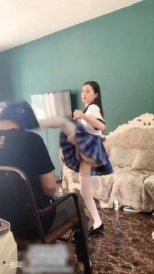 【LAPAPA】初柒带新人初八双s全jk白丝套装踢头(超长版)JK学生妹暴踹