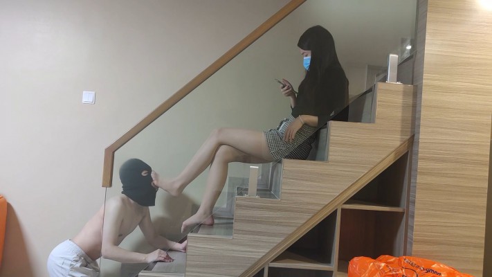 （中山素人联盟）174cm大长腿白领OL肉丝雯溪女神的脚垫 YC-220502