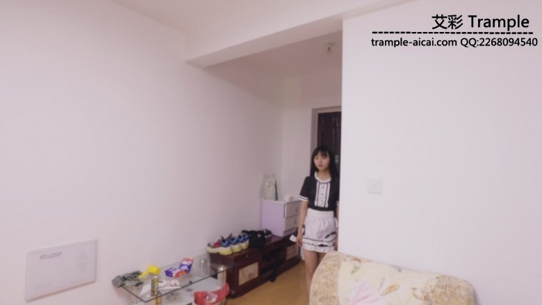 初九的女m舔脚