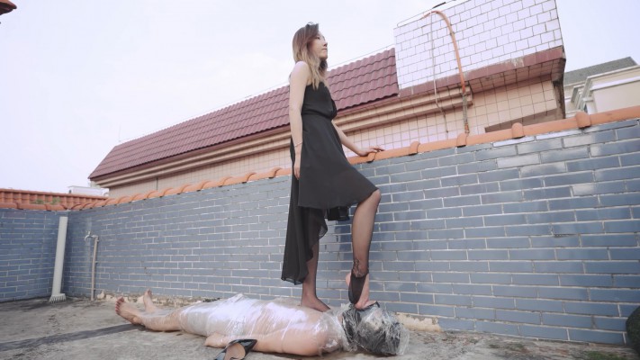 『奴隶岛』—[MagicIMirror 魔镜少女]—影姬露天践踏深喉木乃伊 MM-221105