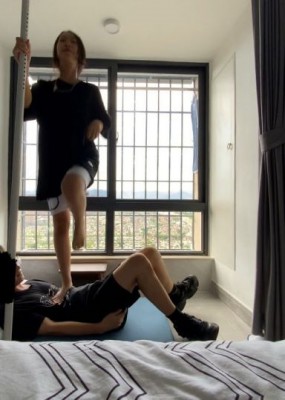 四小主第一次的踩踏体验