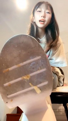 【第一视角】美少女西怡无底线羞辱合集1（重口不喜误入） bf22408