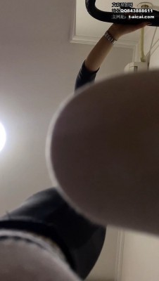 【雅泫】pov舔鞋舔脚踩脸踩裆 YC-220721-6