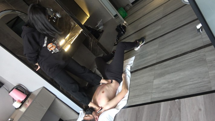 【彼岸花】双高跟狠踩贱狗 YC-230425-11