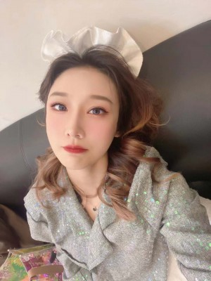 『奴隶岛』—〔Magic︱Mirror 魔镜少女〕—影姬的初次踩踏课程 MM-220403