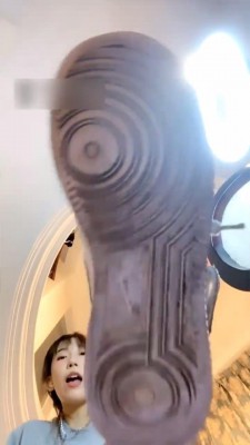 【第一视角】美少女西怡无底线羞辱合集1（重口不喜误入） bf22408