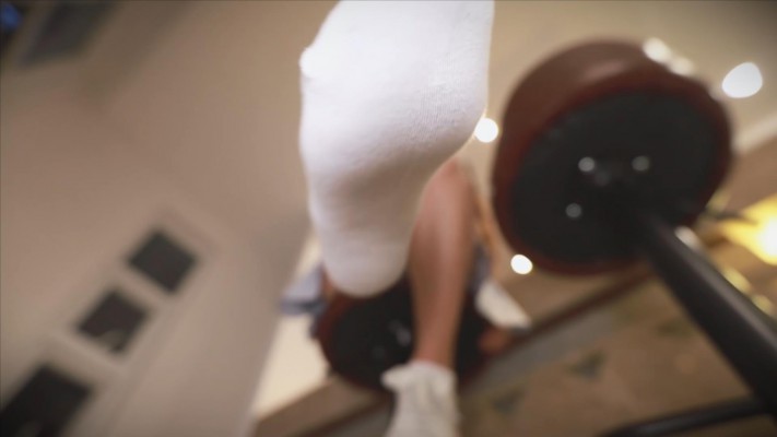 『奴隶岛』—自愿缩小被女友踩死POV k754361564-220129