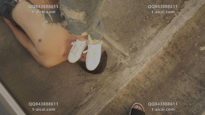 【婉慈Icon】绝版-南一天台虐尾随男（航拍，踩烂舌头） TTTIO-20220129