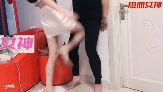 【初柒S】绝美学生S jk高跟美腿各种踢顶 踹碎踹烂m下面 超踢裆碎蛋 YC-220507-3