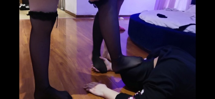 jk少女双人踩手，坐脸第一视角踩 YC-220426-3