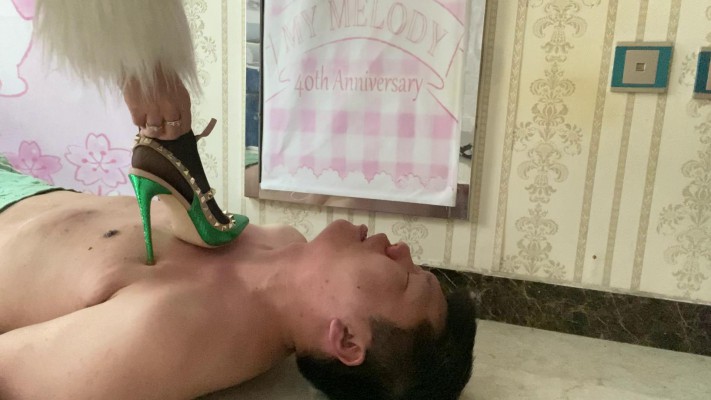 【兔粉粉】黑丝之下扭曲的五官 YC-230325-2