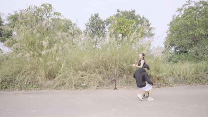 『奴隶岛』—[MagicIMirror 魔镜少女]—星奈路边踩踏碰瓷的路人 MM-220729