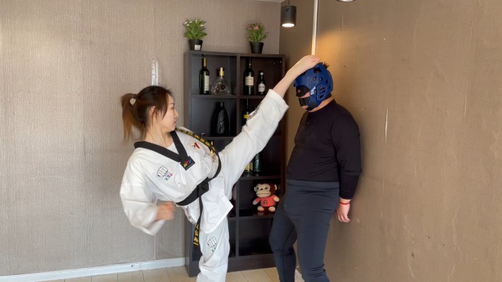 【蛋碎娇娃】『超S·联盟』黑带少女新番 YC-220422-3