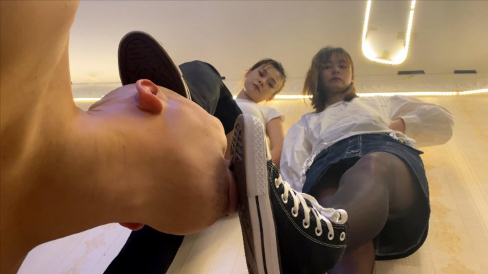 【W.K.T】—踢废贱根后的疗养 YC-221105-4