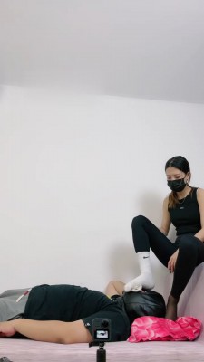 【婧児小主】运动鞋白袜全体重踩 bf17682